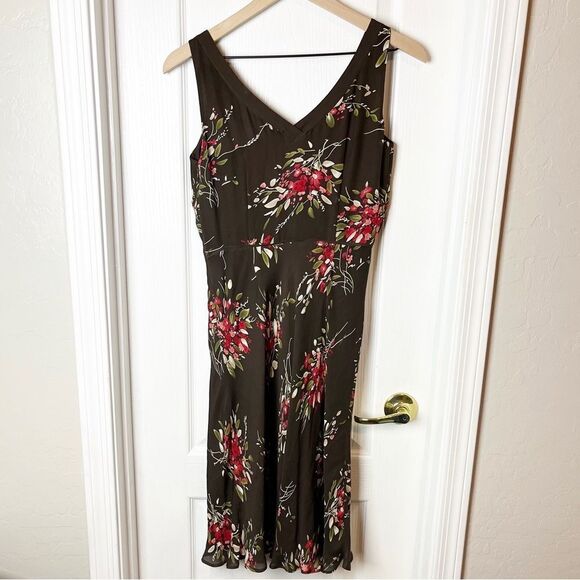 LOFT Dresses & Skirts - Ann Taylor Loft Y2K Brown Floral Ruffle Dress Size 0 100% Silk Sleeveless
